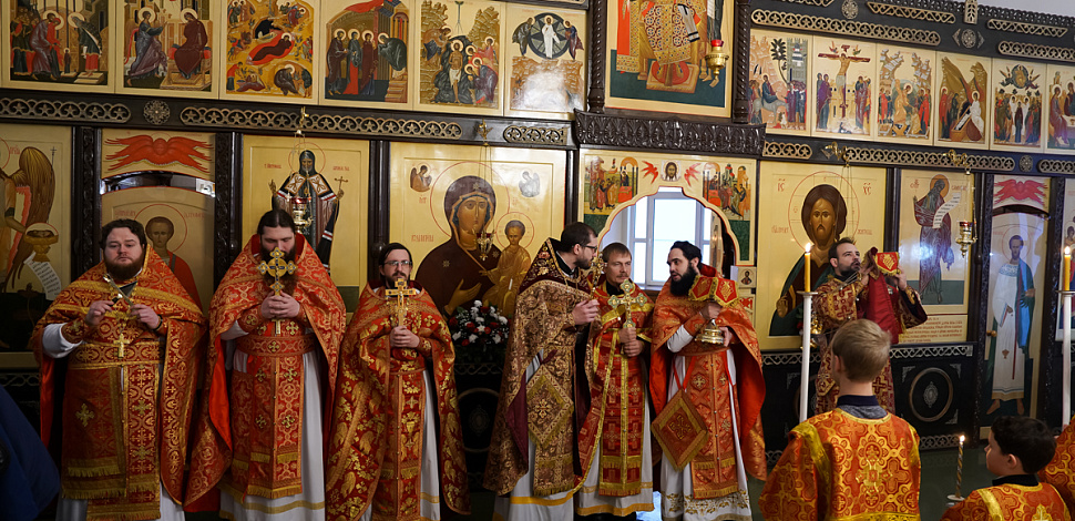 Соборное богослужение в день памяти пророчицы Анны, матери прор. Самуила