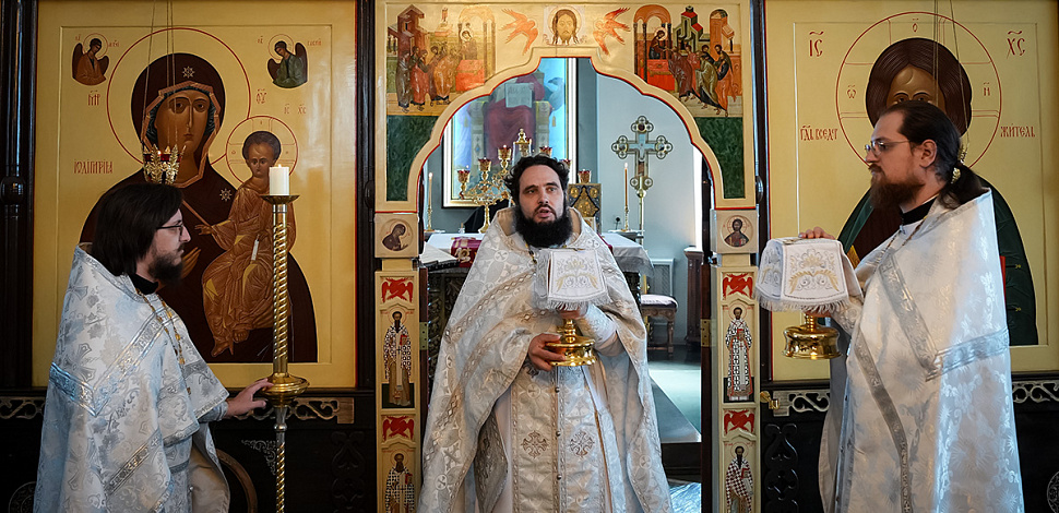 Вознесися на небеса Боже, и по всей земли слава Твоя