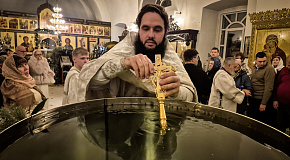 «...Велий еси, Господи, и чудна дела Твоя, и ниединоже слово довольно будет к пению чудес Твоих!»