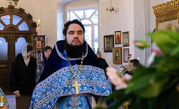 Величаем Тя, Пресвятая Дево…