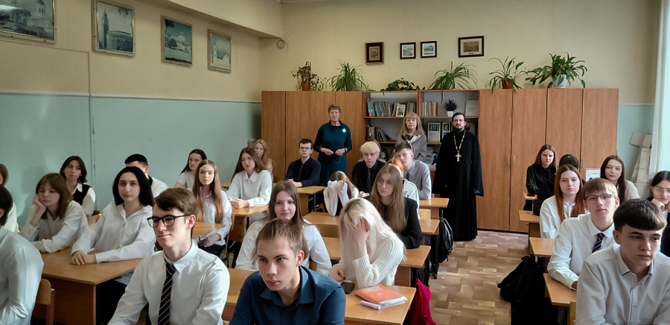 До конца века не иссякнут святые…
