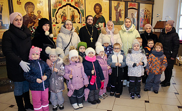 Дошколята посетили храм с экскурсией