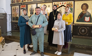 Настоятель поздравил учителей с праздником