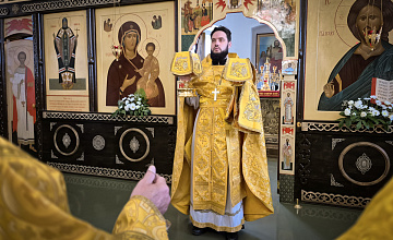 Литургия в Неделю всех святых