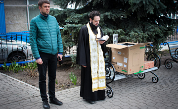 Священнослужитель освятил 3D-принтер для бойцов СВО