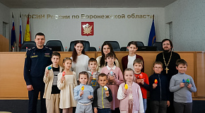 Мастер-класс по росписи яиц для детей сотрудников УФСИН