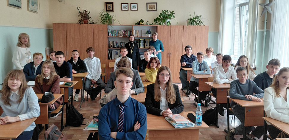 Школьникам рассказали о храме пророка Самуила