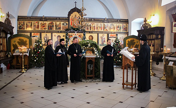 Клирики Воронежской епархии воспели рождаемого Христа