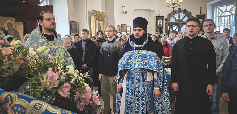 Празднование в честь Казанской иконы Божией Матери