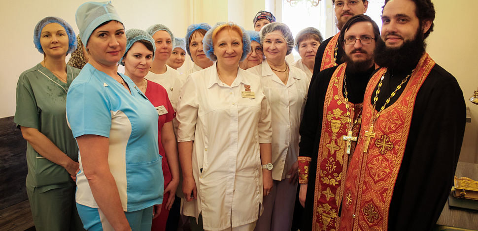 Священнослужители посетили офтальмологическую больницу