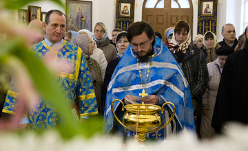 «Помяни нас во Твоих молитвах, Госпоже Дево Богородице…»