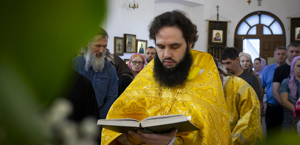 Прихожане храма пророка Самуила молились о сохранении «домашней церкви»