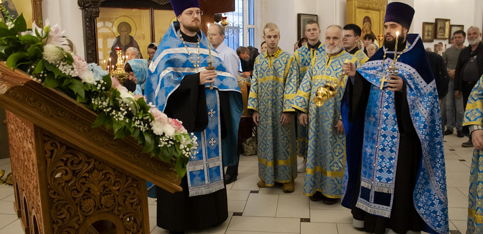 «Рождество Твое, Богородице Дево, радость возвести всей вселенней…»