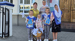 В храме пророка Самуила стартовала благотворительная акция «Белый цветок»
